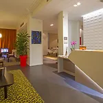 Apart-hotel Privilège Saint Exupéry 4*