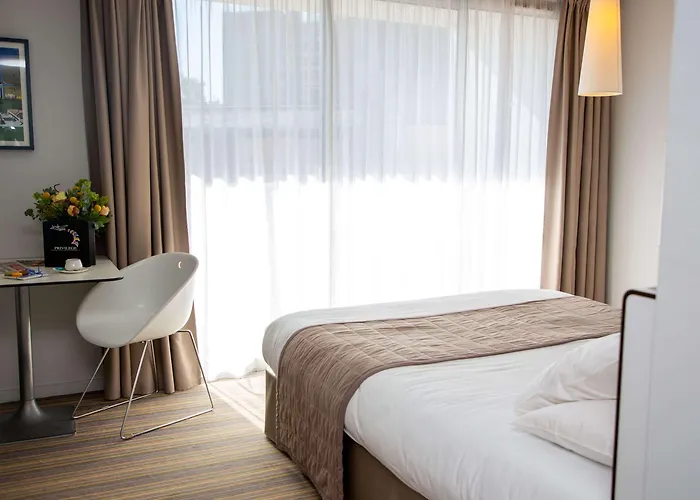 Privilege Saint Exupery Apart Otel 4*