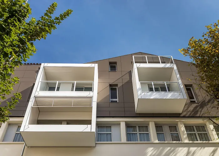 Апарт-отель Privilege Saint Exupery