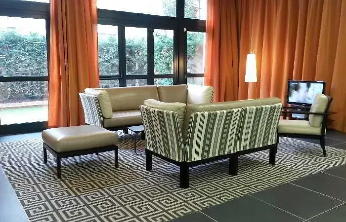 Privilege Saint Exupery Apart Otel 4*