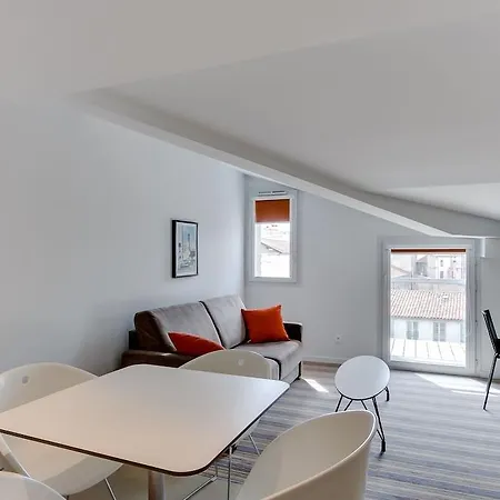 Privilege Saint Exupery Тулуза