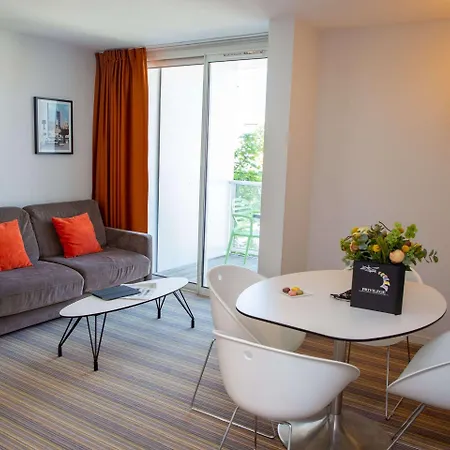 Privilege Saint Exupery Апарт-отель Тулуза