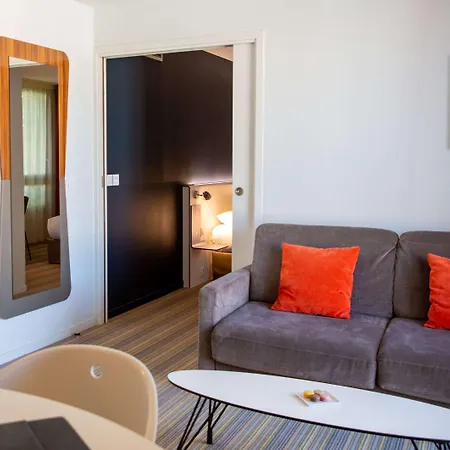 Privilege Saint Exupery Апарт-отель 4*