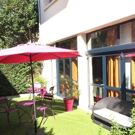 Апарт-отель Privilege Saint Exupery 4*